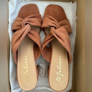 Matisse suede sandals. Size 9. Salmon color.